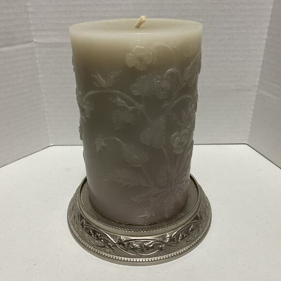 4lb Embossed Gray Candle with Attached Silvertone Base - Picture 5 of 13